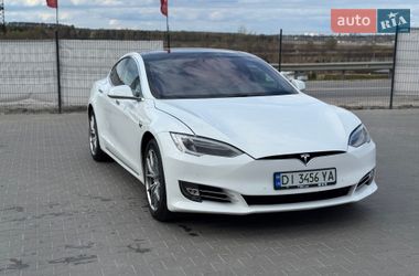 Лифтбек Tesla Model S 2016 в Буче