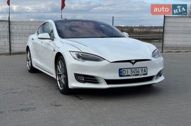 Лифтбек Tesla Model S 2016 в Буче