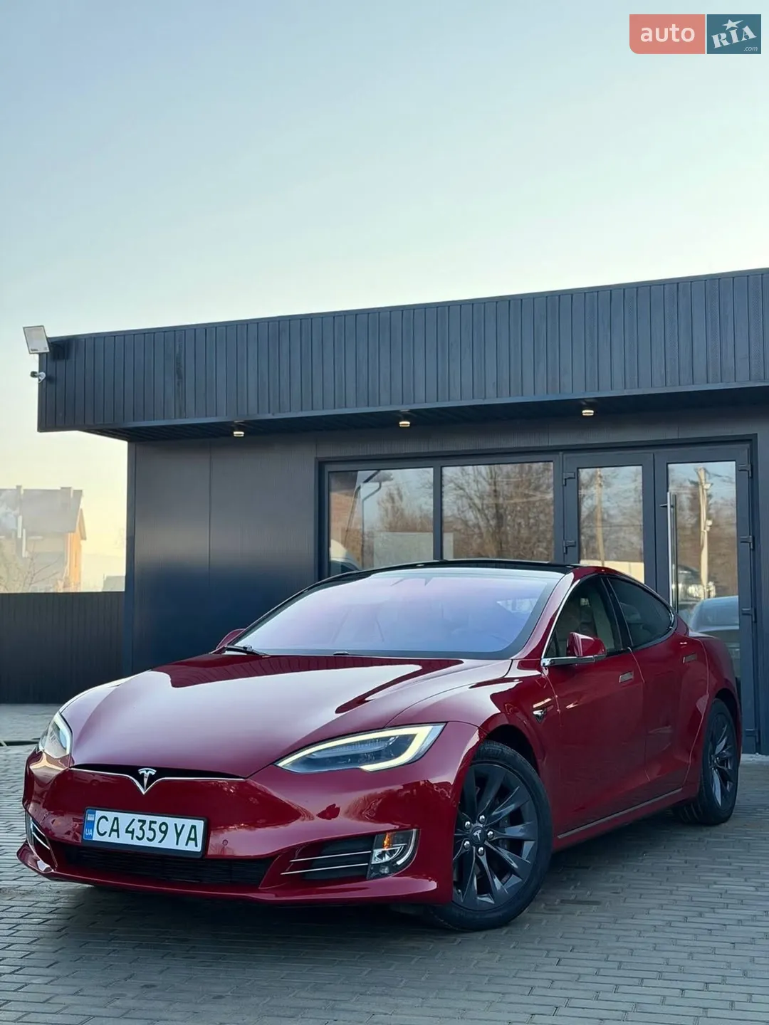 2017 Tesla Model S - фото 1