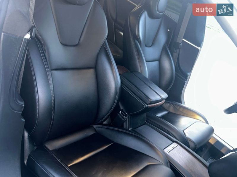 Ліфтбек Tesla Model S 2017 в Білій Церкві фото 16 Ліфтбек Tesla Model S 2017 в Білій Церкві
