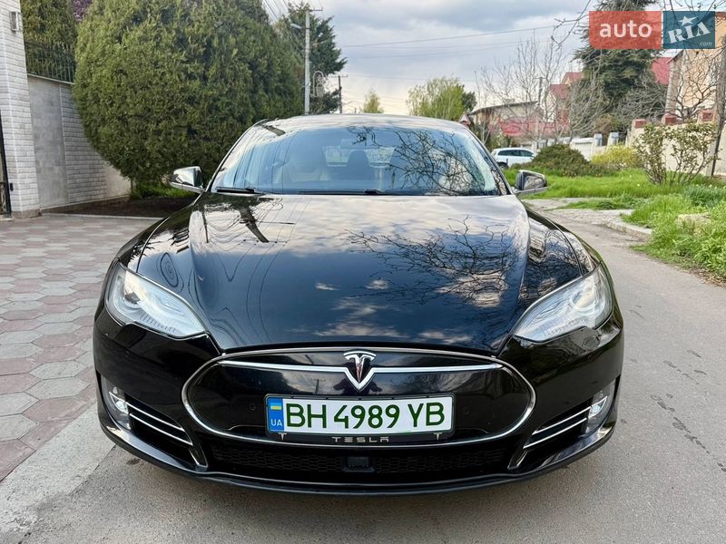 Лифтбек Tesla Model S 2014 в Одессе