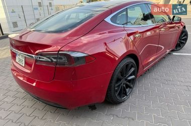 Лифтбек Tesla Model S 2018 в Киеве