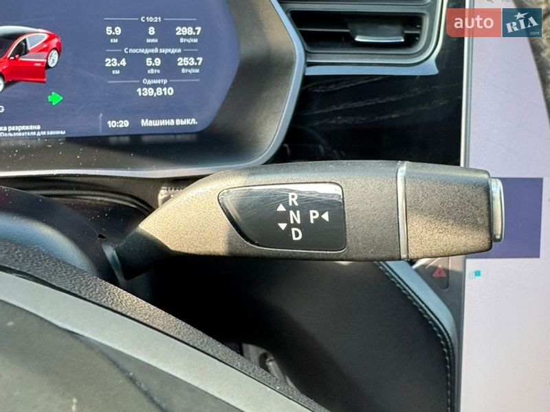 Лифтбек Tesla Model S 2018 в Киеве