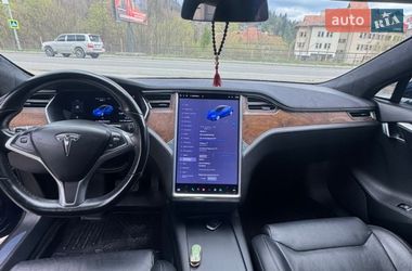 Ліфтбек Tesla Model S 2017 в Івано-Франківську