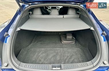 Ліфтбек Tesla Model S 2017 в Києві