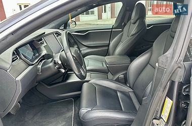 Ліфтбек Tesla Model S 2017 в Києві