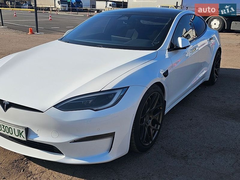 Tesla Model S 2022