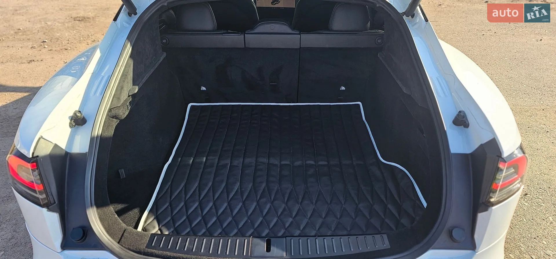 2022 Tesla Model S - мініатюра 25