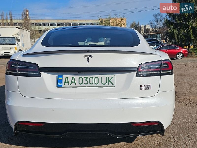 Лифтбек Tesla Model S 2022 в Чернигове фото 14 Лифтбек Tesla Model S 2022 в Чернигове