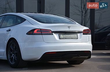 Лифтбек Tesla Model S 2022 в Киеве
