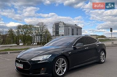 Лифтбек Tesla Model S 2012 в Львове