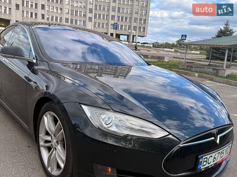 Лифтбек Tesla Model S 2012 в Львове фото 9 Лифтбек Tesla Model S 2012 в Львове