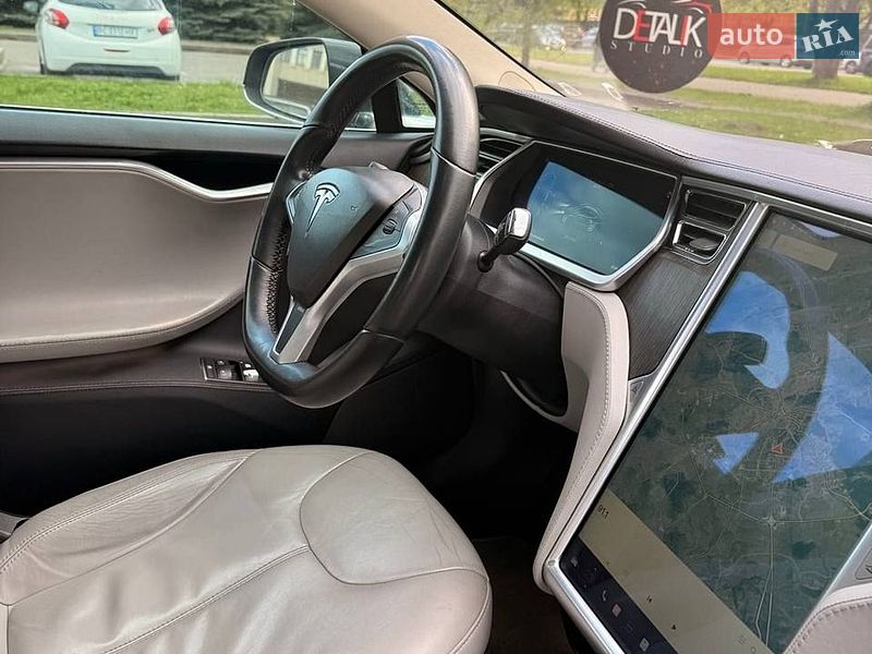 Лифтбек Tesla Model S 2012 в Львове фото 16 Лифтбек Tesla Model S 2012 в Львове