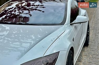 Лифтбек Tesla Model S 2015 в Мукачево
