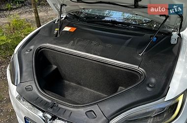 Лифтбек Tesla Model S 2018 в Львове