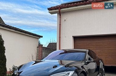 Лифтбек Tesla Model S 2017 в Николаеве