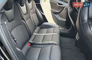 Лифтбек Tesla Model S 2017 в Николаеве