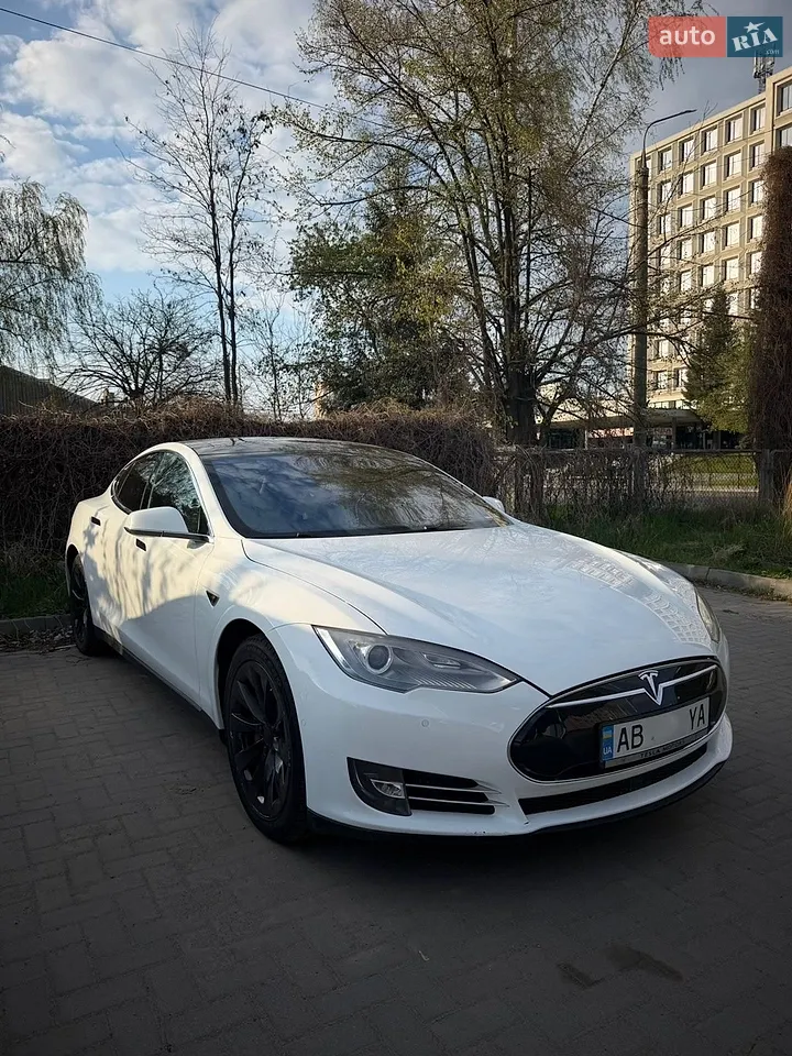 2014 Tesla Model S - мініатюра 44