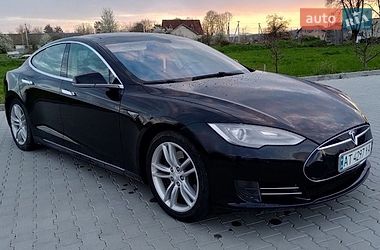 Ліфтбек Tesla Model S 2013 в Богородчанах