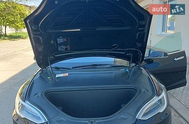 Лифтбек Tesla Model S 2018 в Николаеве