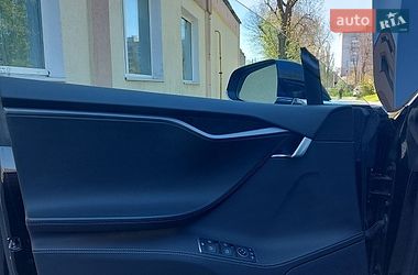 Лифтбек Tesla Model S 2018 в Николаеве