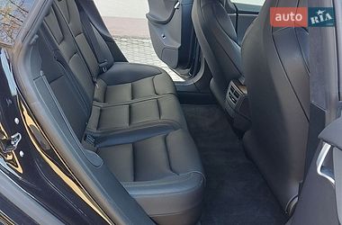 Лифтбек Tesla Model S 2018 в Николаеве