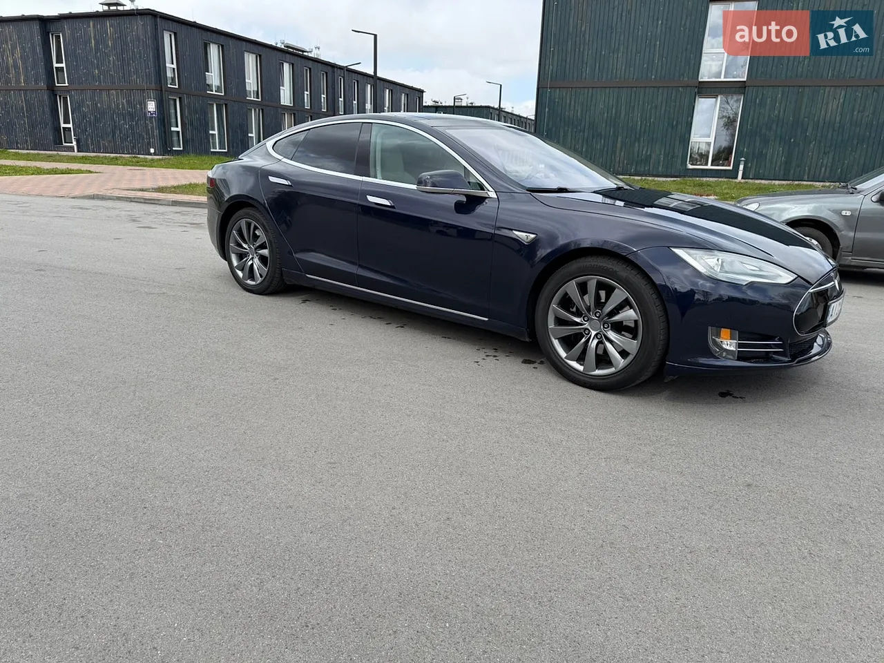 2014 Tesla Model S - мініатюра 19