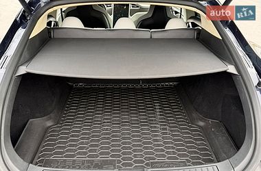 Лифтбек Tesla Model S 2014 в Чернигове