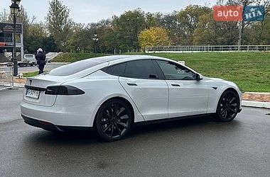 Лифтбек Tesla Model S 2013 в Одессе