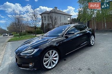 Лифтбек Tesla Model S 2017 в Одессе