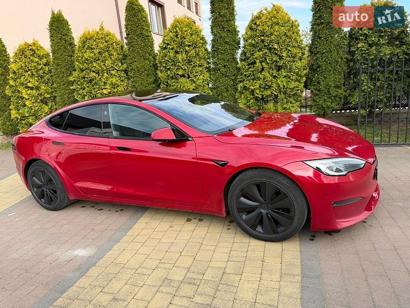 Лифтбек Tesla Model S 2022 в Стрые