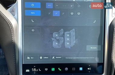 Лифтбек Tesla Model S 2014 в Львове