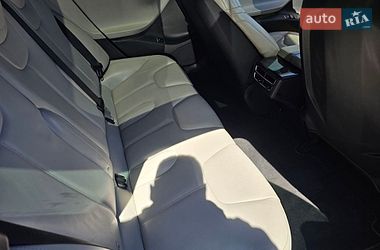 Лифтбек Tesla Model S 2015 в Львове