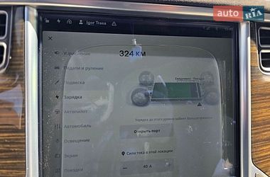 Лифтбек Tesla Model S 2015 в Львове