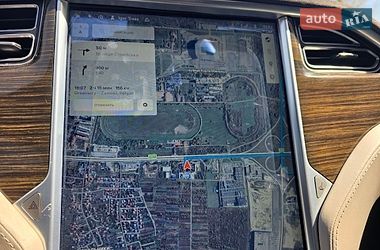Лифтбек Tesla Model S 2015 в Львове