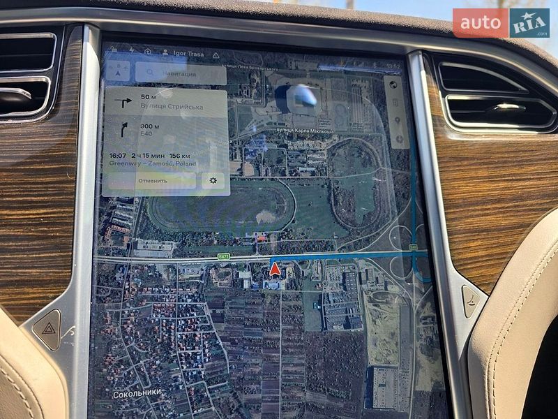Лифтбек Tesla Model S 2015 в Львове