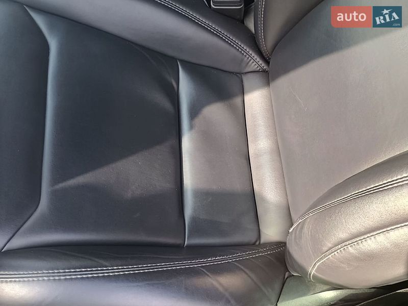 Лифтбек Tesla Model S 2018 в Днепре
