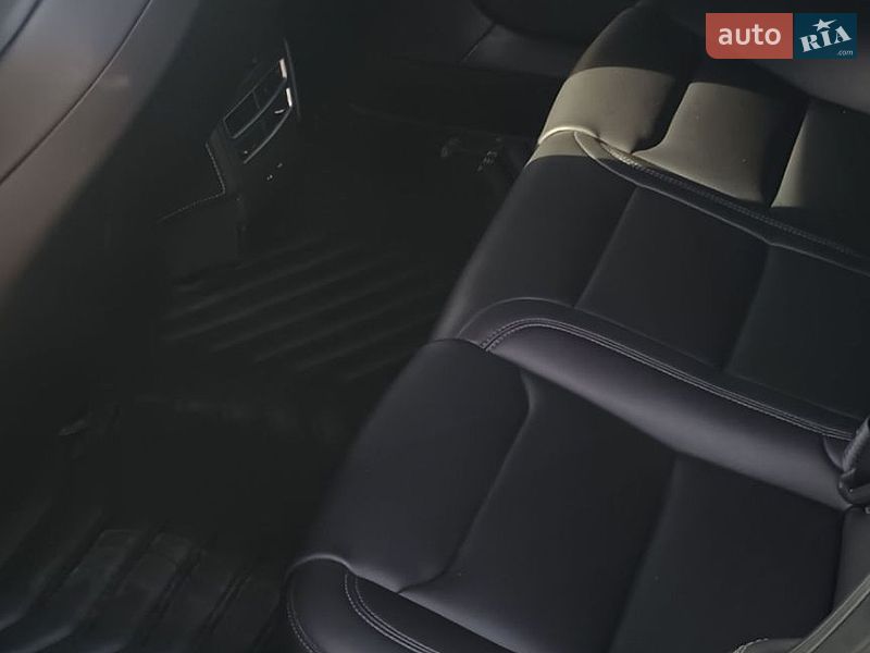 Лифтбек Tesla Model S 2018 в Днепре