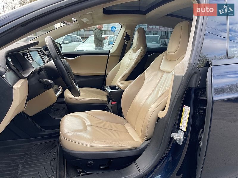 Ліфтбек Tesla Model S 2014 в Луцьку