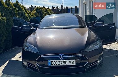 Ліфтбек Tesla Model S 2013 в Дунаївцях