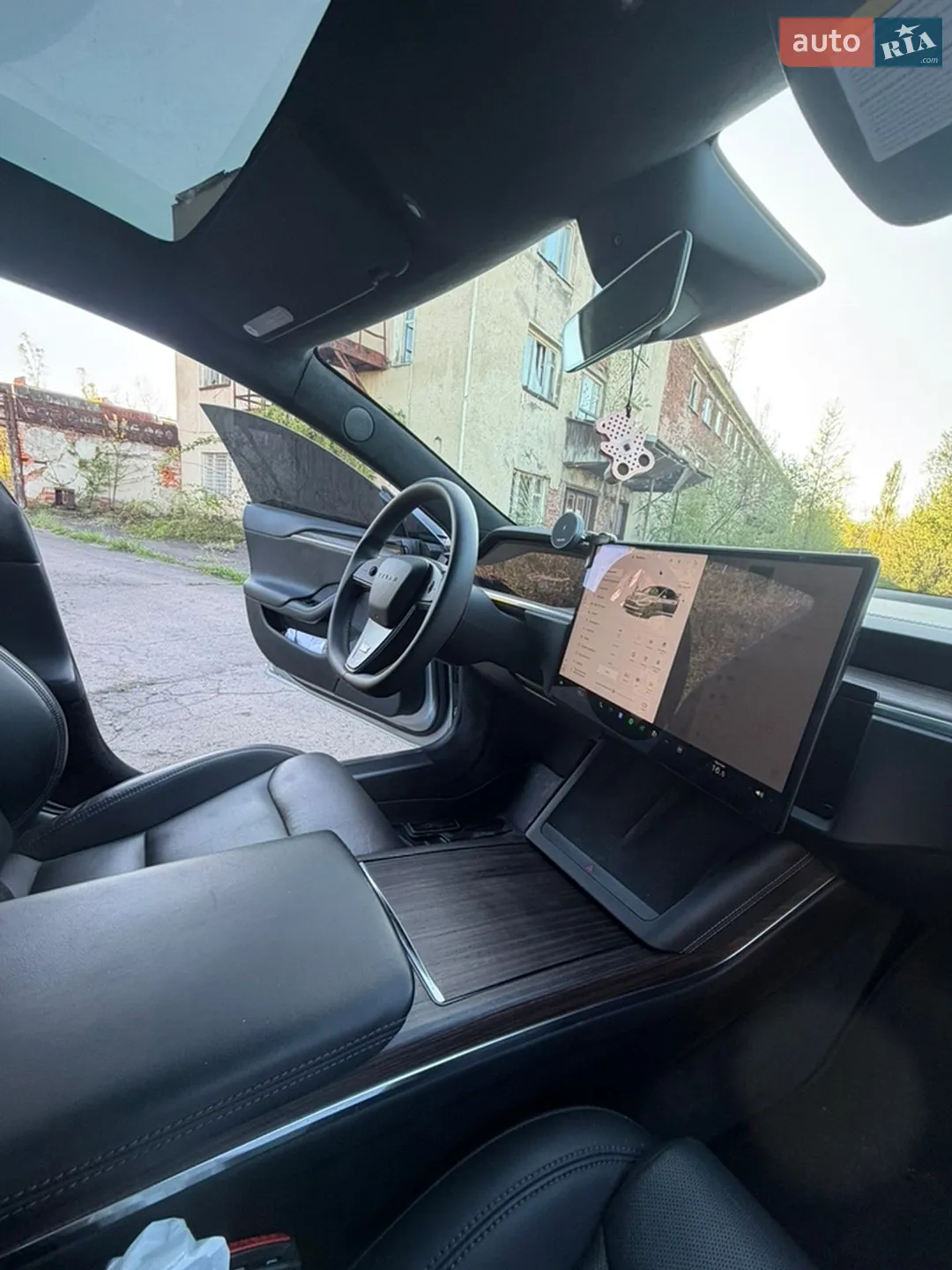 2024 Tesla Model S - мініатюра 33