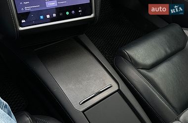 Лифтбек Tesla Model S 2020 в Черноморске
