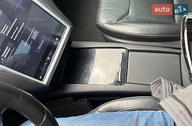 Ліфтбек Tesla Model S 2016 в Одесі