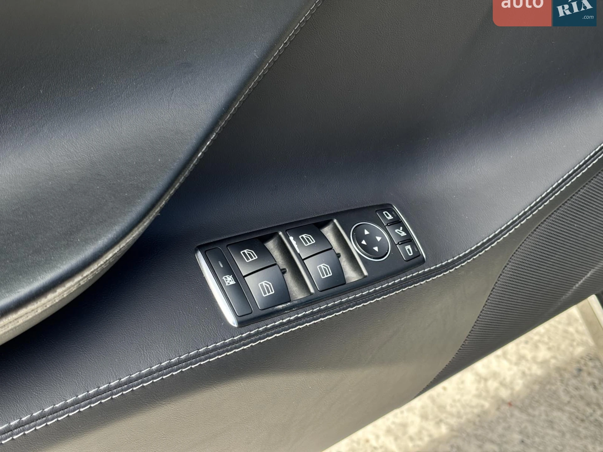 2016 Tesla Model S - мініатюра 19