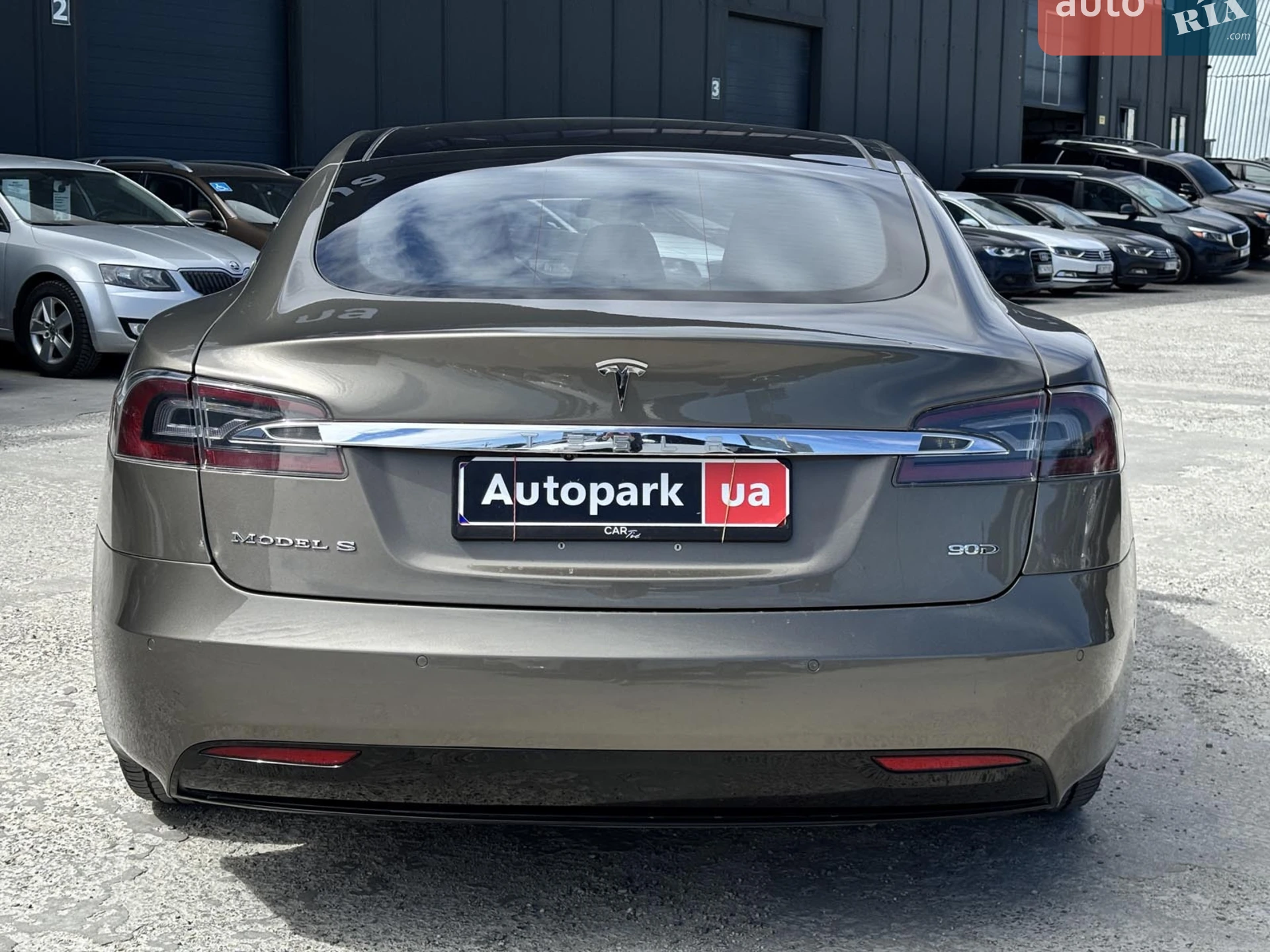 2016 Tesla Model S - мініатюра 10