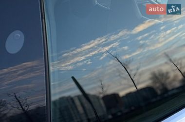 Лифтбек Tesla Model S 2016 в Буче