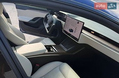 Лифтбек Tesla Model S 2022 в Киеве