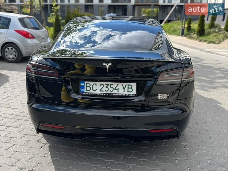 Ліфтбек Tesla Model S 2022 в Львові
