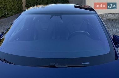 Лифтбек Tesla Model S 2017 в Львове