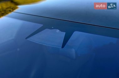 Лифтбек Tesla Model S 2017 в Львове